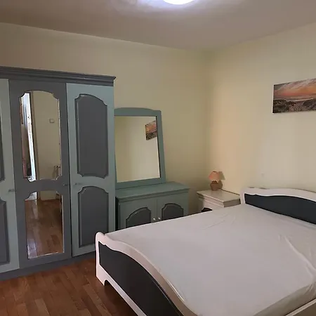 Panorama House *